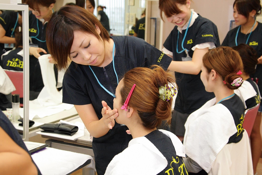 Làm đẹp bản thân tự tin chuẩn bị đón Tết